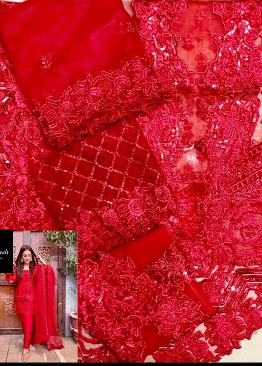 ZAINAB CHOTTANI - Shiwani Apparels